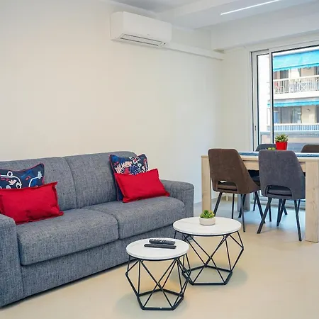 Sublime 2p - 10 Min Near Beaches - Air Conditioning - Garage דירה