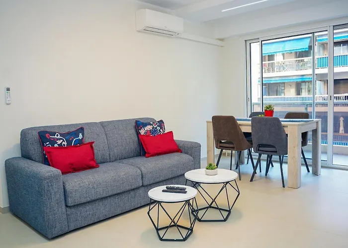 Sublime 2p - 10 Min Near Beaches - Air Conditioning - Garage 公寓